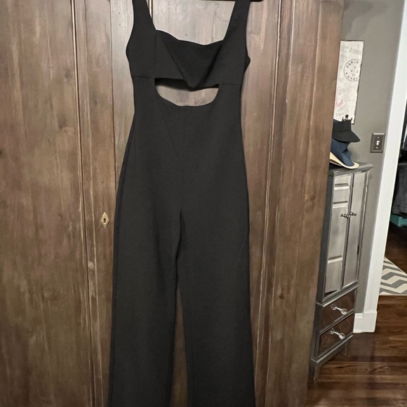 Beautiful Zara jumpsuit worn once for about an hour. - Picture 5 of 6
